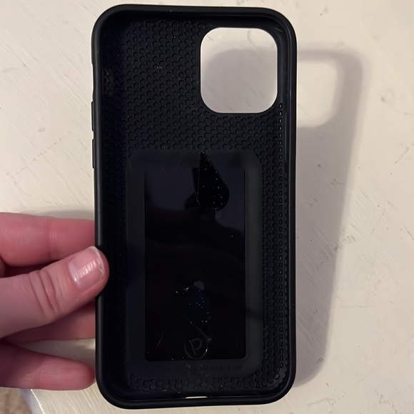 Leopard Loopy iPhone 11 Pro - Picture 2 of 3